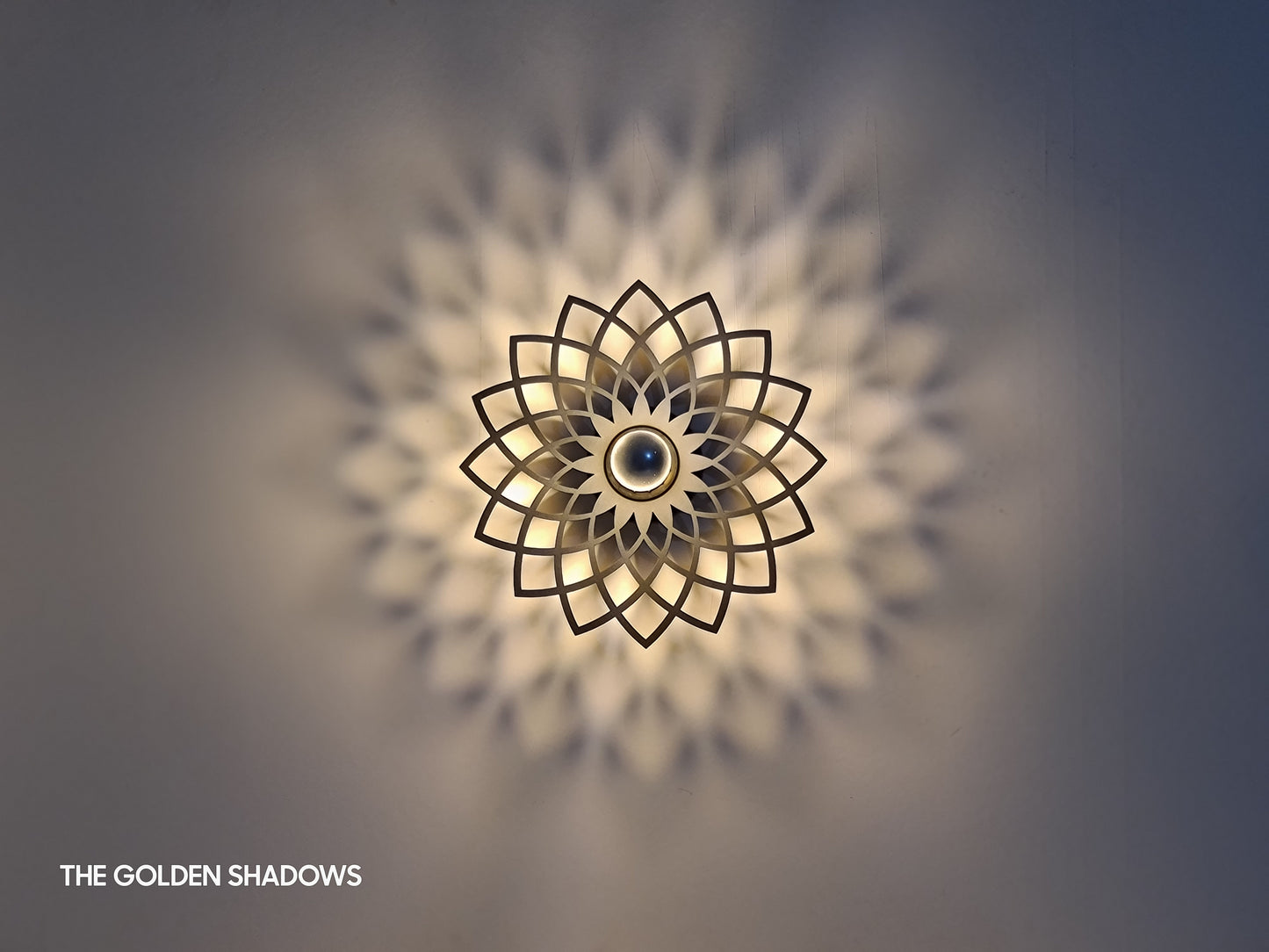 Wall lamp (Flower)