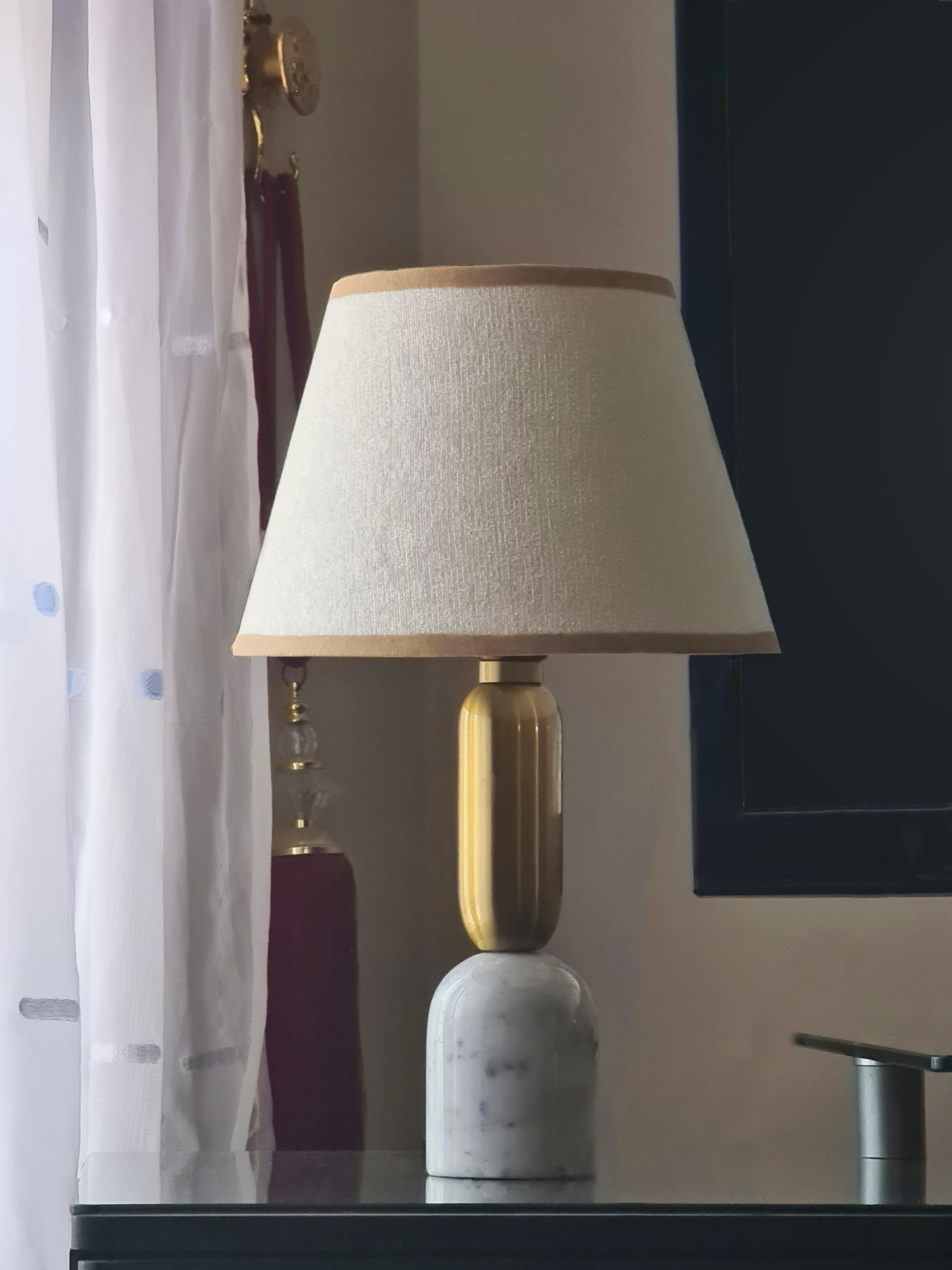 Table lamp (code CH-1)